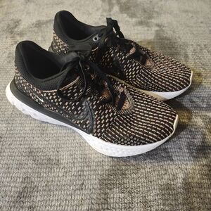 Nike Men’s React Infinity Run Flyknit 3 Sz 9  DH5392-002 Shoes Black/White Glow